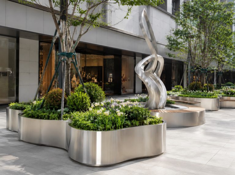 仁和区不锈钢景观雕塑与金属花箱